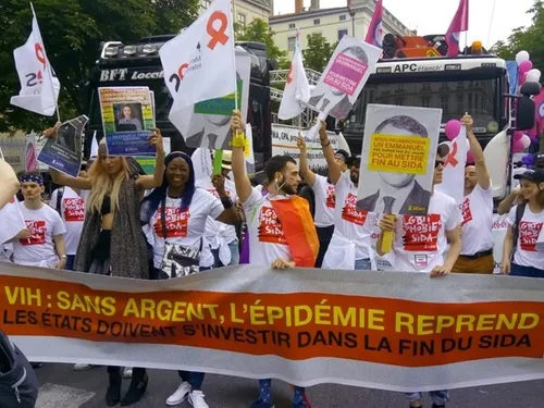 Ils marchent à Dijon pour revendiquer les droits LGBT+ 
